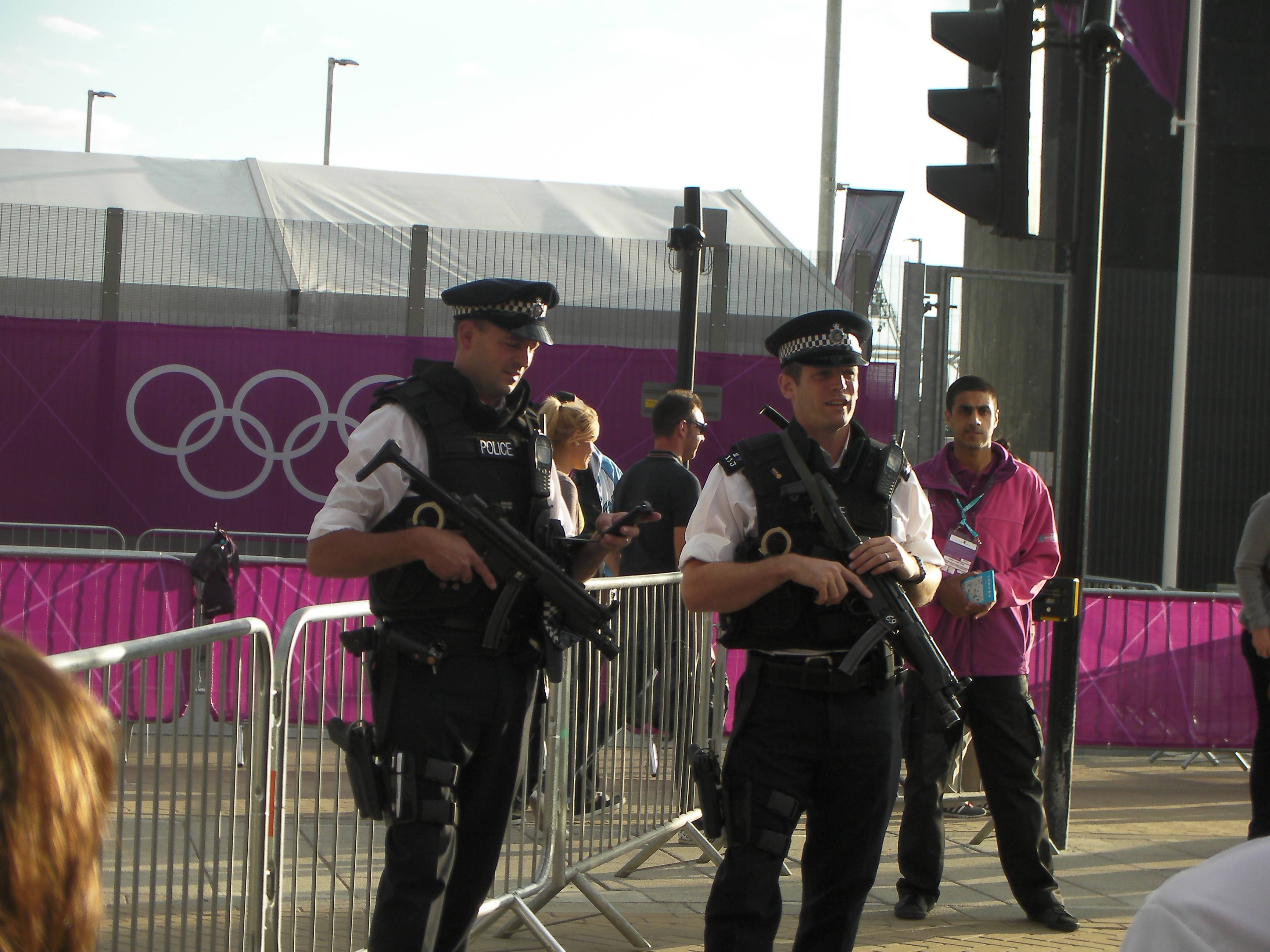 ロンドン市警察 City of London Police JapaneseClass.jp