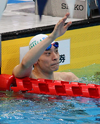 入江選手(100m背泳ぎ)